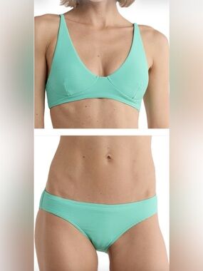 Billabong Tanlines Plunge Bikini Top and Bottoms!  NWT! Size Medium!